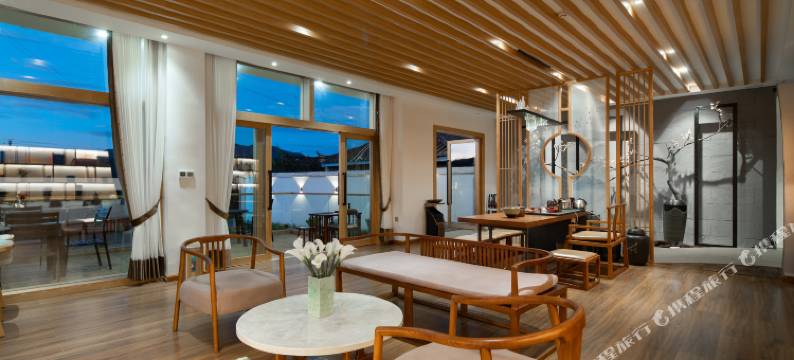 泸沽湖洛隐人文酒店图片