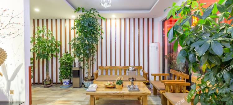 北京乡里乡亲酒店(延庆高铁站店)图片