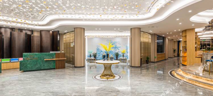 锦顺天华酒店(瑞丽财富广场彩云城店)图片