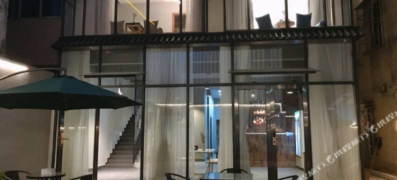 星湖五号民宿(肇庆岩前宝环大道店)图片