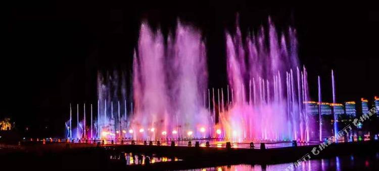 如家旗下UP华驿精选酒店(抚顺市望花区石化大学店)图片