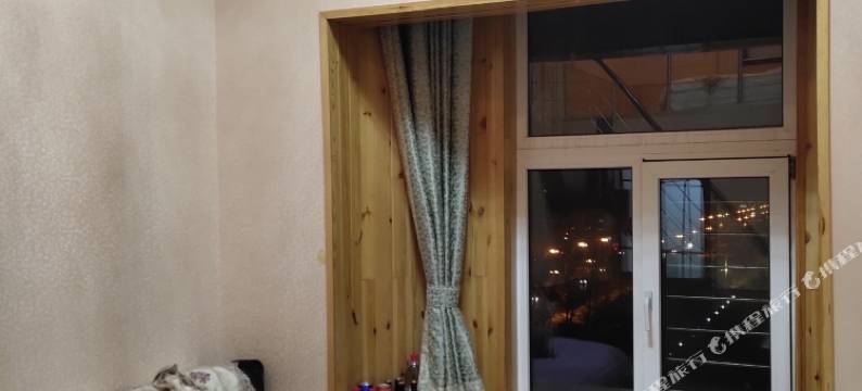 新民美国郡鸿睿温泉别墅复式公寓图片