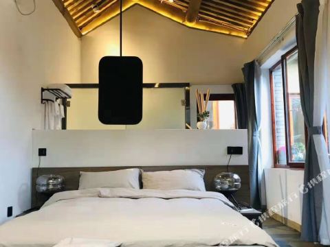 灵丘福田居民宿(3号店)    分(暂无点评) 988起距离1公里立即预订