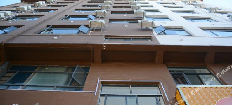 弥渡弥尚智能酒店(花灯广场店)图片