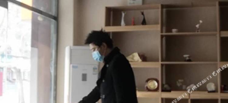 轻住酒店(泰山火车站红门店)图片