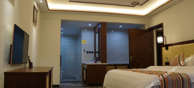 屏边苗乡印象客栈(文化馆店)图片