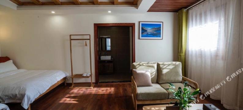 丹巴柏香居民宿图片