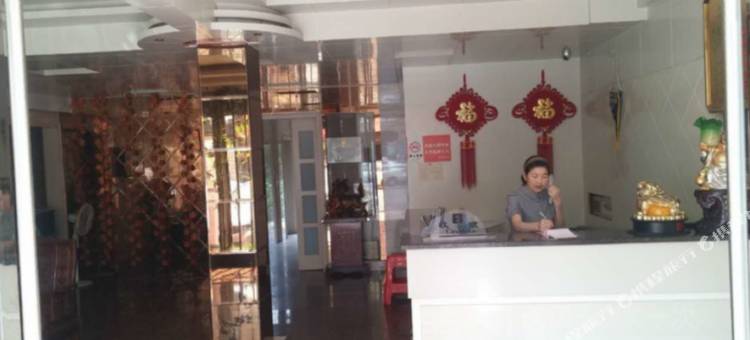 霍山晾甲假日酒店图片