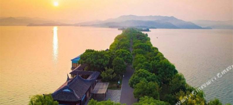 逸兰阁酒店(宁波鄞县大道创新128广场店)图片