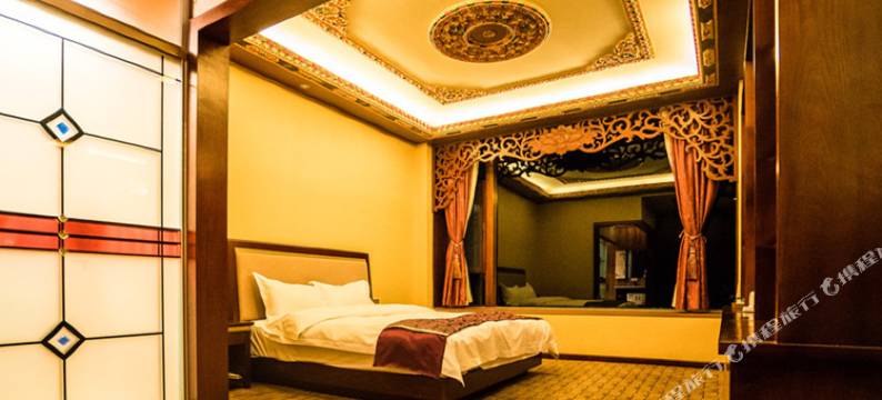 香格里拉普达措悠幽庄园图片