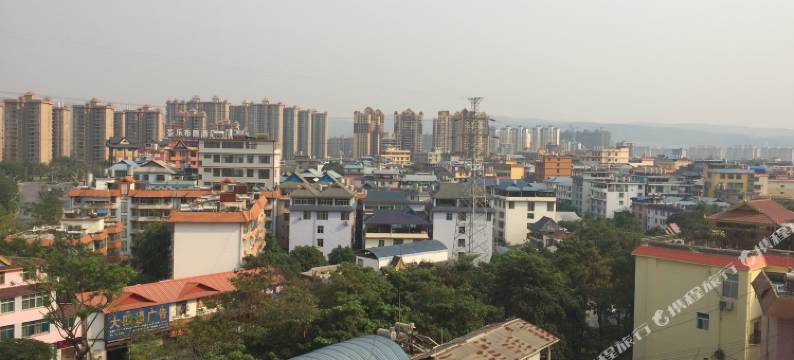 Lotoo酒店(西双版纳泼水广场店)图片