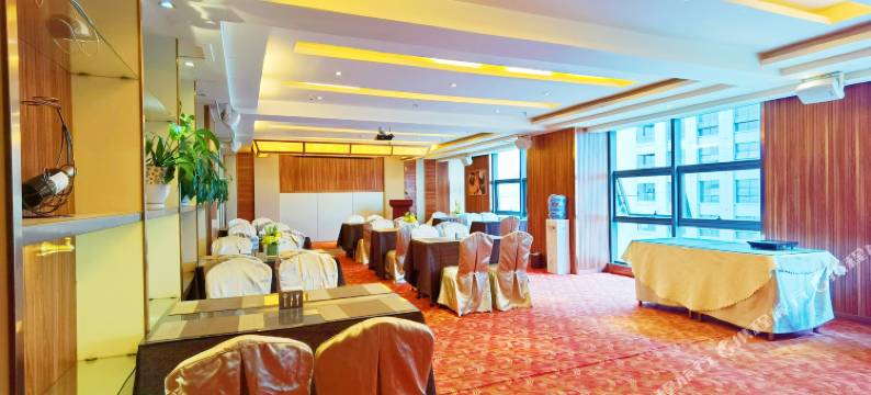 昆明南洋大酒店(新螺蛳湾新亚洲体育城地铁站店)图片