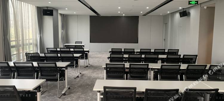 杭州阿里巴巴未来科技城桔子水晶酒店图片