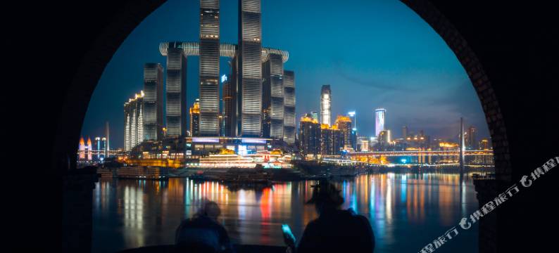 克里斯汀酒店(重庆解放碑步行街洪崖洞店)图片