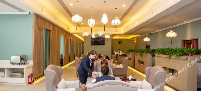 绵阳柏林山景酒店(园艺山东辰国际学校店)图片