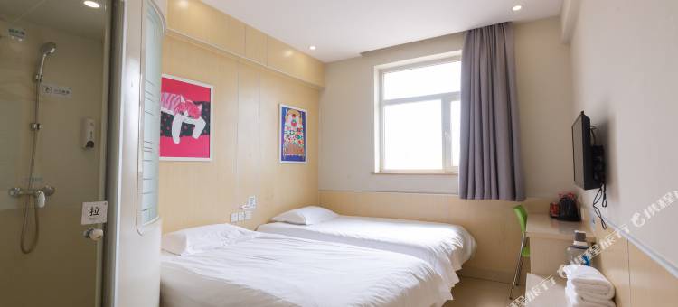 易佰酒店(黄骅市政府信誉楼店)图片