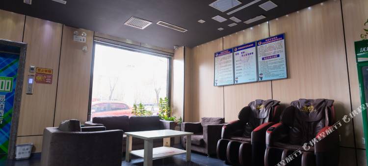 易佰酒店(黄骅市政府信誉楼店)图片