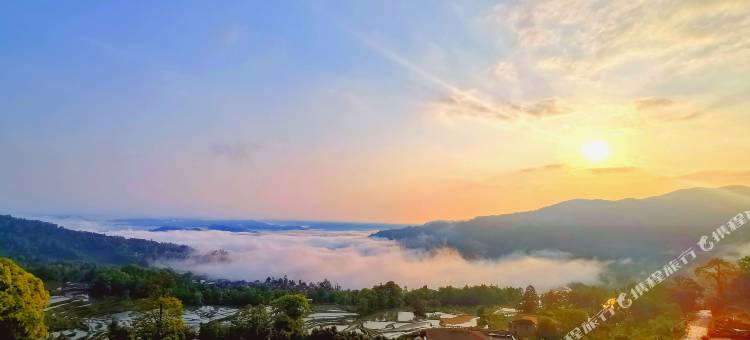 元阳云上梯田酒店图片