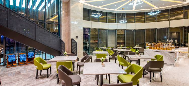 中山坦洲合胜百货亚朵酒店图片