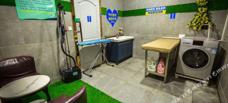 如家睿柏·云酒店(凤城凤凰山步行街店)图片