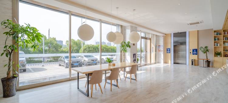 如家素柏·云酒店(合肥高铁西站庐阳万象汇店)图片