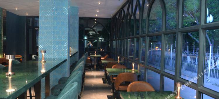 怡兰美宿酒店(塔城红楼博物馆文化广场店)图片