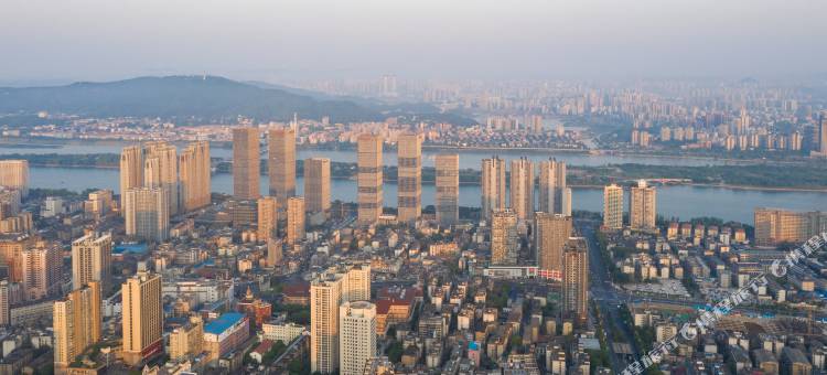 长沙五一广场芙蓉中路亚朵S酒店图片