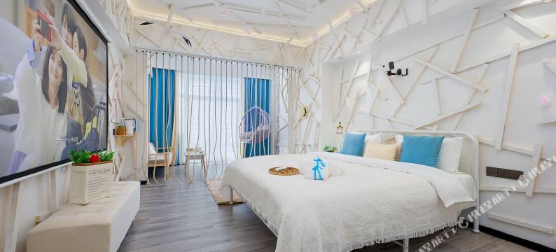 六方公馆酒店(长沙火车站地铁站店)图片