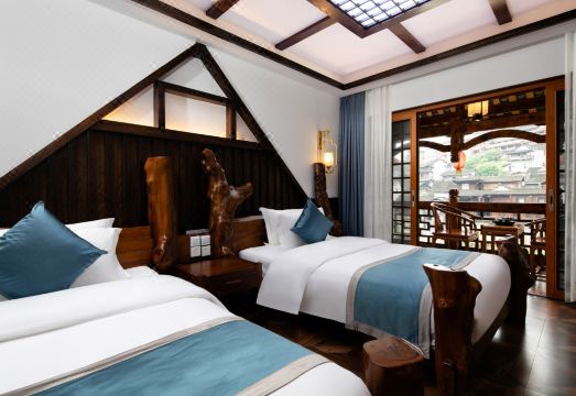 Floral Hotel Furong Town Galaxy Heights Hotel(Wangcun Waterfall Store) Hotel Overview