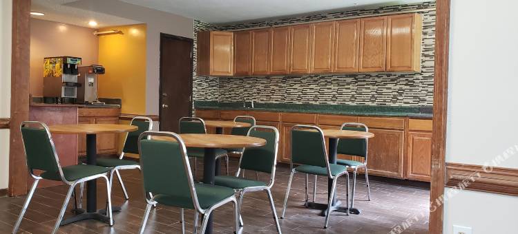 Spark by Hilton 罗阿诺克机场(Spark by Hilton Roanoke Airport)图片