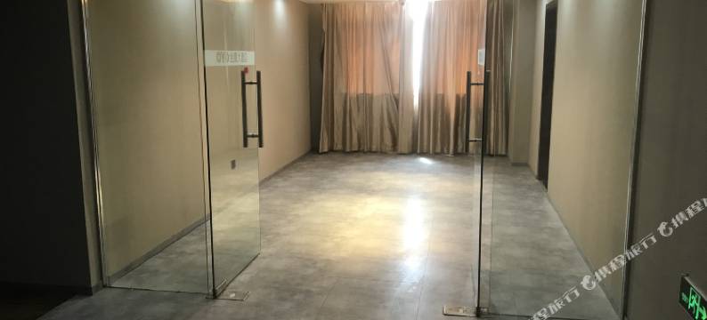 宝应金鹰大酒店(叶挺路店)图片