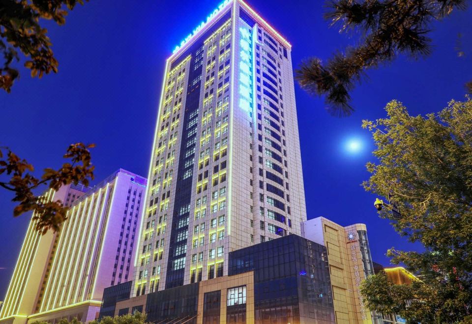 Sylvia HotelOver view