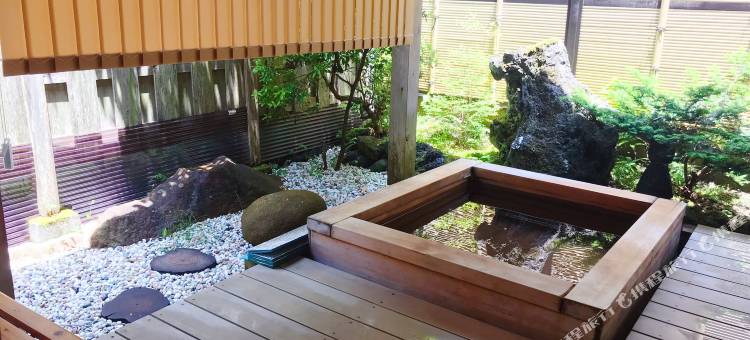 曼诺山中湖别墅(Manor House)图片