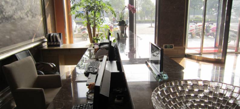行天下假日酒店(海宁火车站店)图片