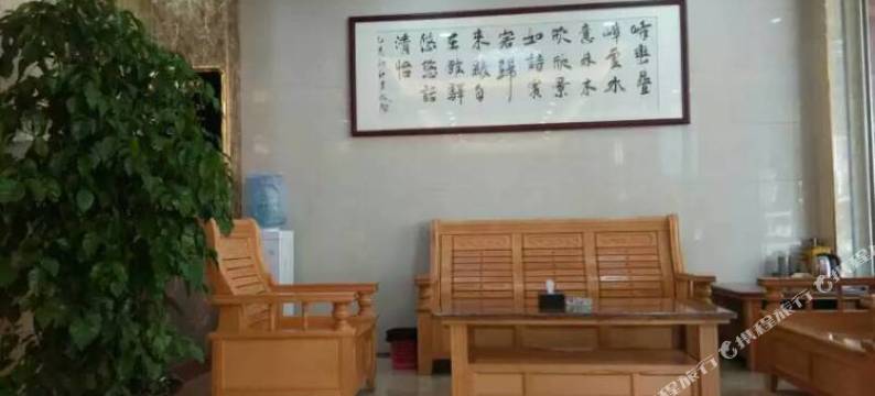 英德峰林宾馆图片