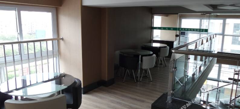 榴莲精品酒店(连云港东站店)图片