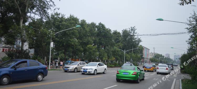 派酒店(石家庄火车站师范大学红旗校区店)图片