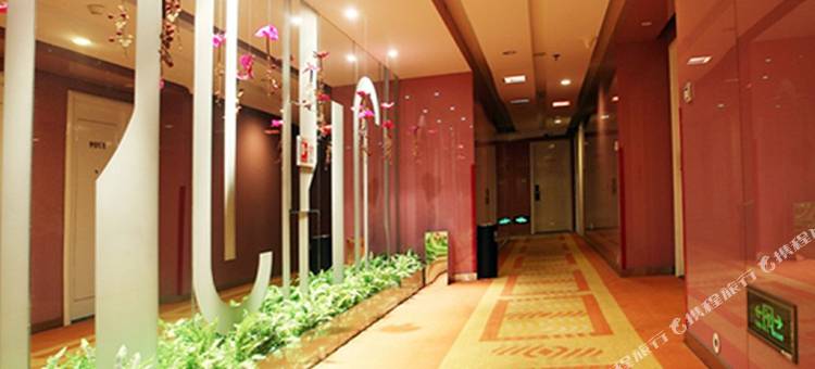 天美乐饭店(武汉武展店)图片