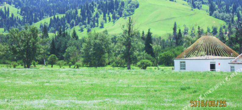 那拉提河谷旅游度假村图片