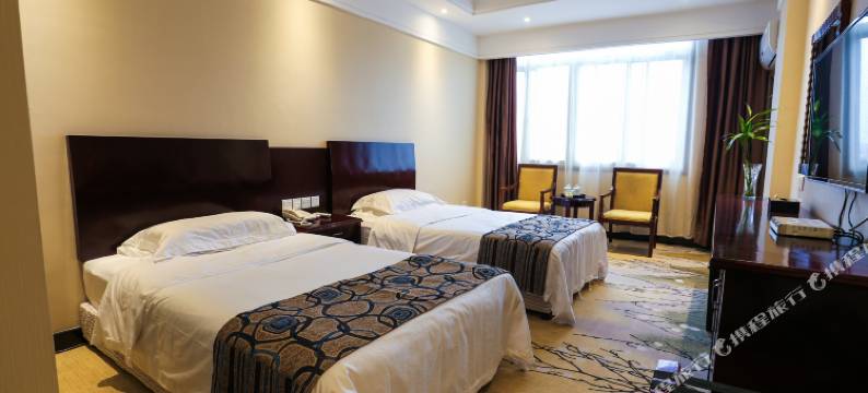 乐天然酒店(潜山天柱山店)图片