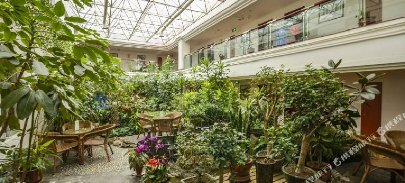 东影花园精品酒店(兰州大学火车站地铁站店)图片