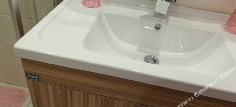 巫溪爱乐精品酒店 (逍遥广场店)图片