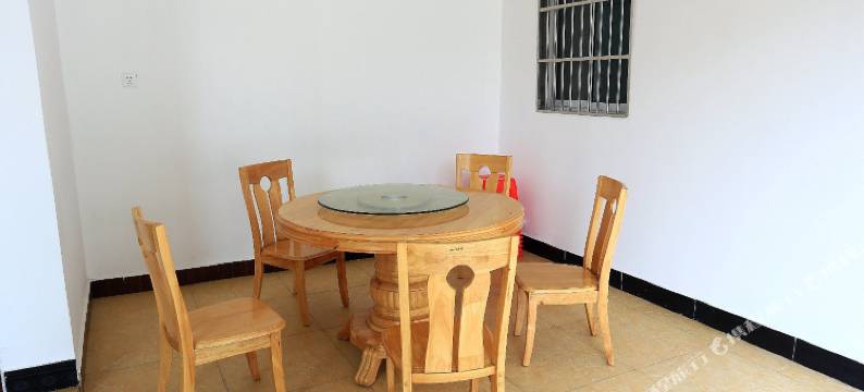 千岛湖塘边农庄图片