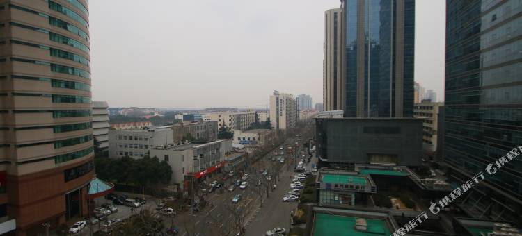 君泰酒店(上海娄山关路地铁站店)图片