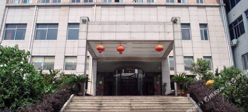 轻住·新亭酒店(台州西站店)图片