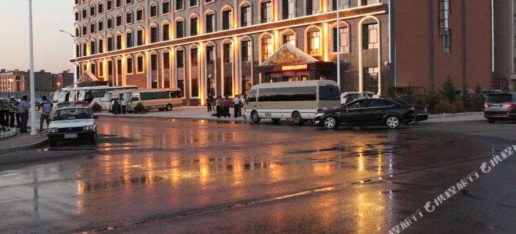 丰镇凯帝斯王府国际酒店图片