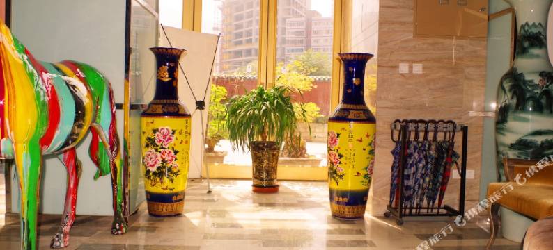 富华时尚酒店(兰州正宁路夜市南关民族风味一条街店)图片