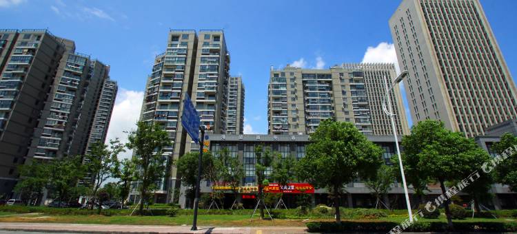 鸿波商务酒店(湖州高铁站店)图片