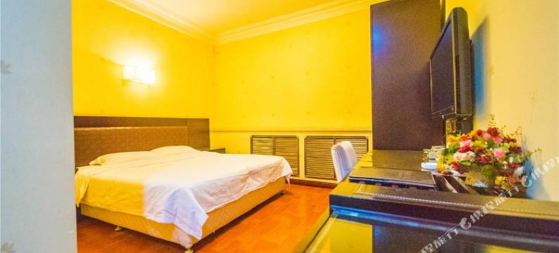 国华假日宾馆(大连东港商务区二七广场店)图片