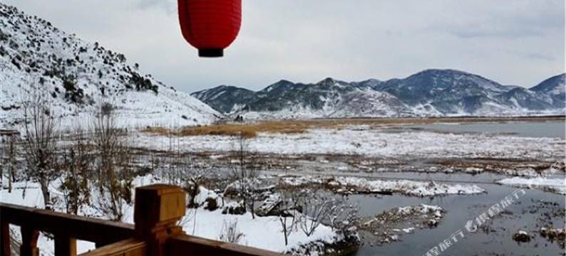 泸沽湖湖光山舍客栈图片